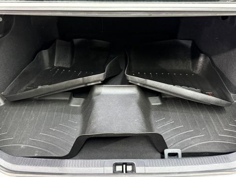 Used 2020 Toyota Camry SE image 30