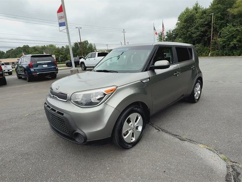 Used 2016 Kia Soul image 5