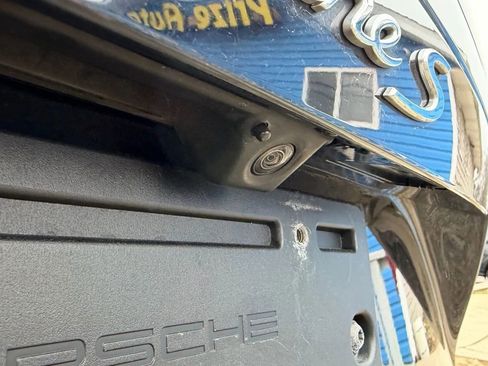 Used 2019 Porsche Cayenne S w/ Premium Plus Package image 15