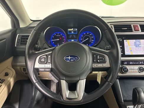 Used 2016 Subaru Outback 2.5i Premium image 16