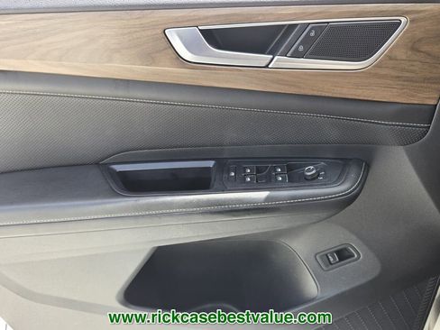 Used 2024 Volkswagen Atlas SE FWD image 32