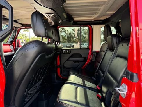 Used 2020 Jeep Wrangler Unlimited Rubicon AWD/4WD image 9