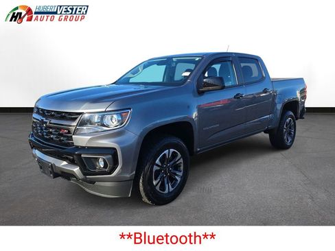 Used 2022 Chevrolet Colorado Z71 w/ Safety Package image 2