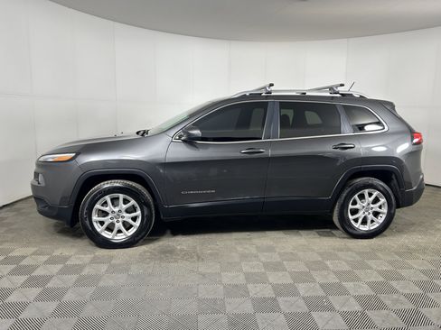 Used 2014 Jeep Cherokee Latitude w/ Cold Weather Group image 2
