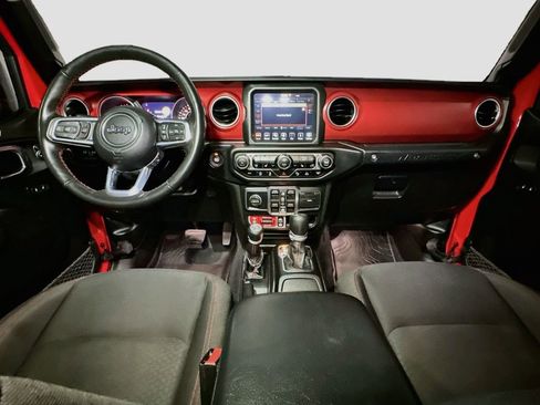 Used 2022 Jeep Wrangler Unlimited Rubicon w/ Cold Weather Group AWD/4WD image 12