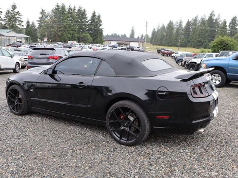Used 2013 Ford Mustang Premium RWD image 3