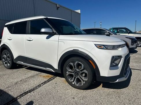 Used 2022 Kia Soul X-Line FWD image 3