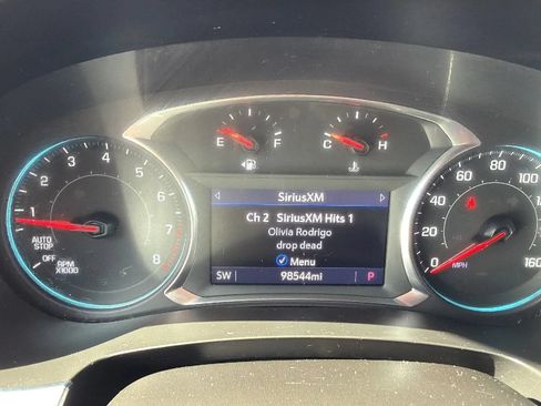 Used 2022 Chevrolet Traverse LT AWD/4WD image 16