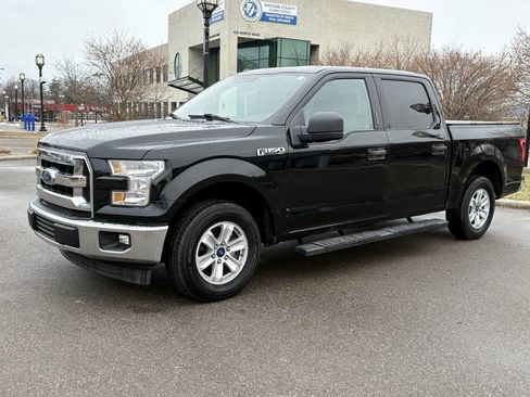 Used 2017 Ford F150 XLT image 2