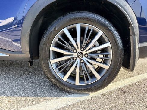 Used 2023 INFINITI QX60 Sensory w/ Vision Package FWD image 10