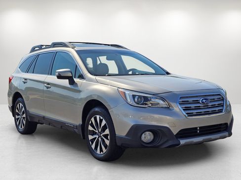 Used 2016 Subaru Outback 2.5i Limited AWD/4WD image 3