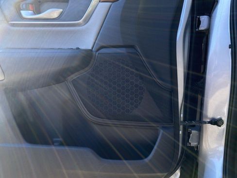 Used 2019 Honda CR-V EX image 16