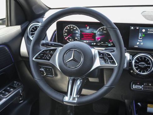 New 2026 Mercedes-Benz GLB 250 4MATIC image 15