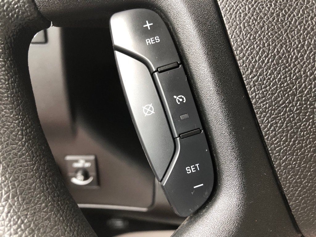 Used 2019 Chevrolet Express 3500 w/ Driver Convenience Package RWD image 33