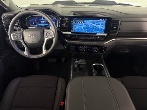 Used 2024 Chevrolet Silverado 1500 LT Trail Boss w/ Convenience Package II AWD/4WD image 13