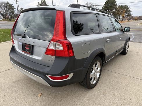 Used 2011 Volvo XC70 3.2 image 5