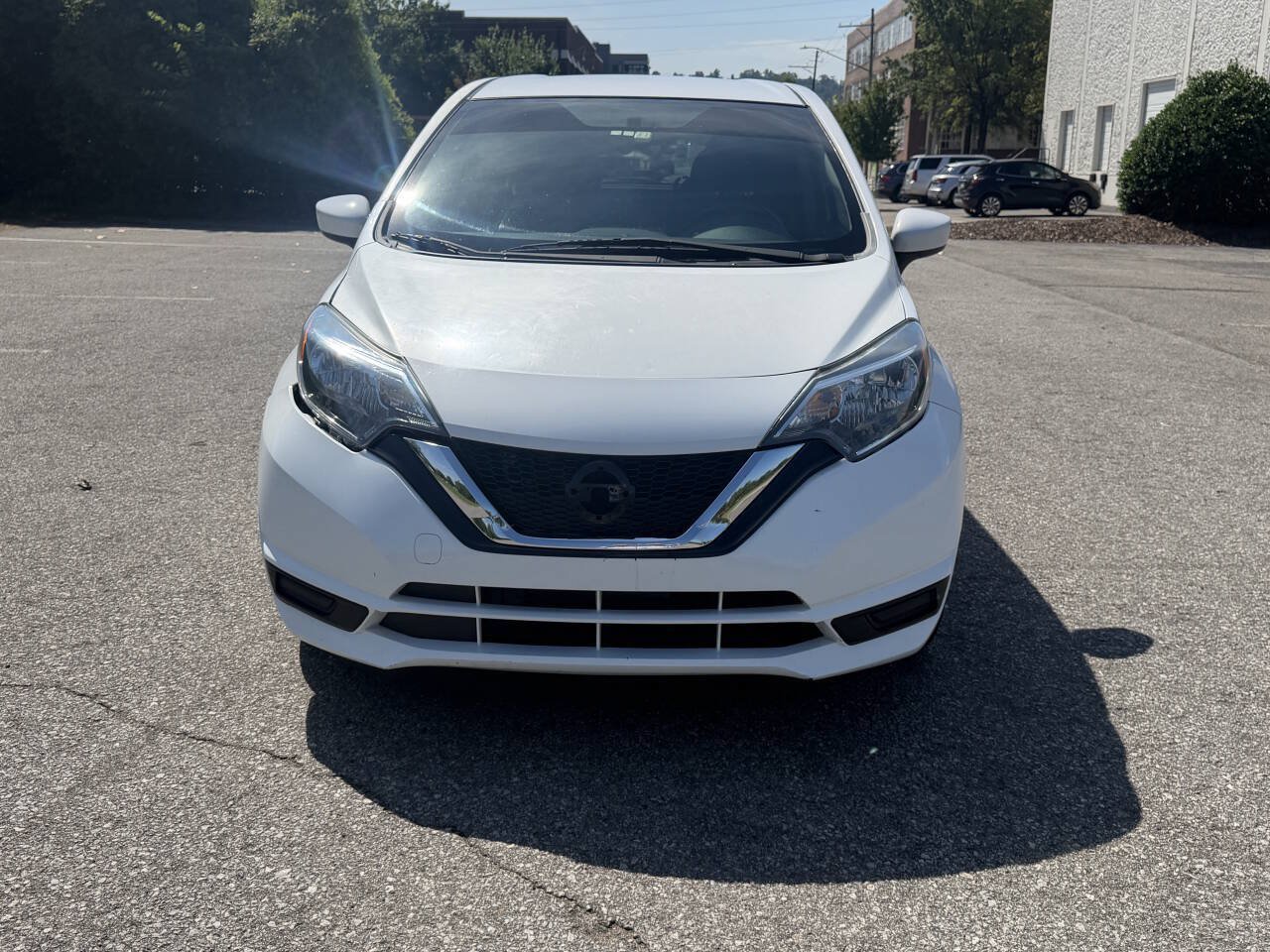 Used 2017 Nissan Versa Note SV FWD image 3