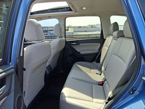 Used 2018 Subaru Forester 2.5i Limited AWD/4WD image 10
