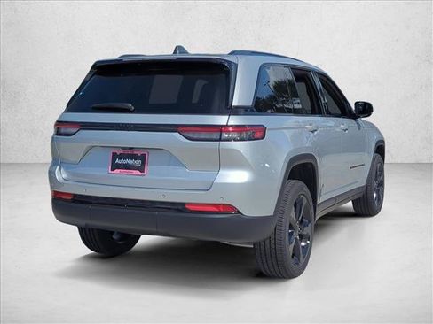 New 2025 Jeep Grand Cherokee Altitude RWD image 2