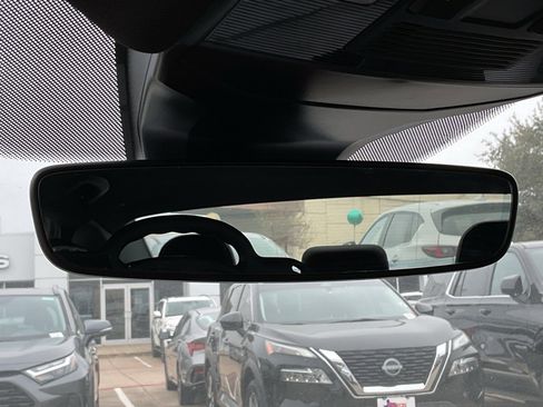 Used 2025 Volkswagen Jetta Sport image 28