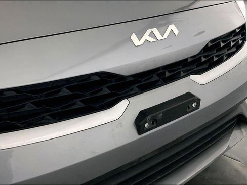 Certified 2024 Kia Forte LXS image 28