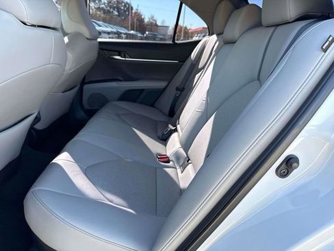 Used 2023 Toyota Camry XLE image 17
