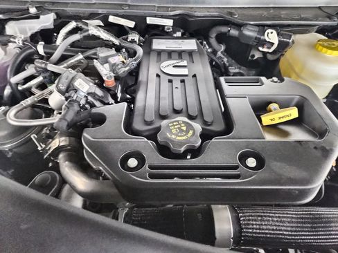 New 2026 RAM 2500 Tradesman AWD/4WD image 33