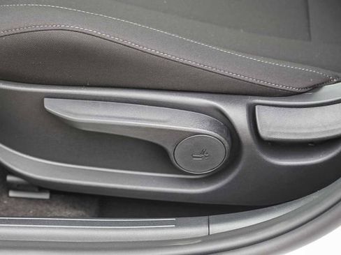 New 2026 Hyundai Elantra Sport FWD image 25