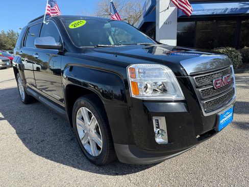 Used 2011 GMC Terrain SLT AWD/4WD image 9