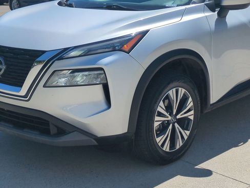 Used 2023 Nissan Rogue SV AWD/4WD image 10
