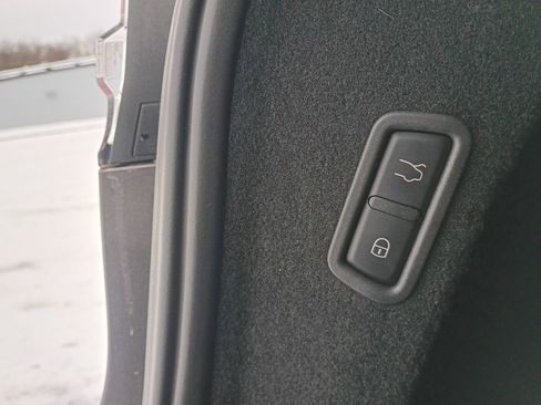 Used 2023 Maserati Levante GT image 40