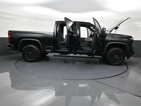 Used 2024 Chevrolet Silverado 2500 High Country w/ Midnight Edition AWD/4WD image 39