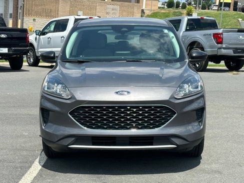 Used 2022 Ford Escape SE w/ Convenience Package FWD image 11