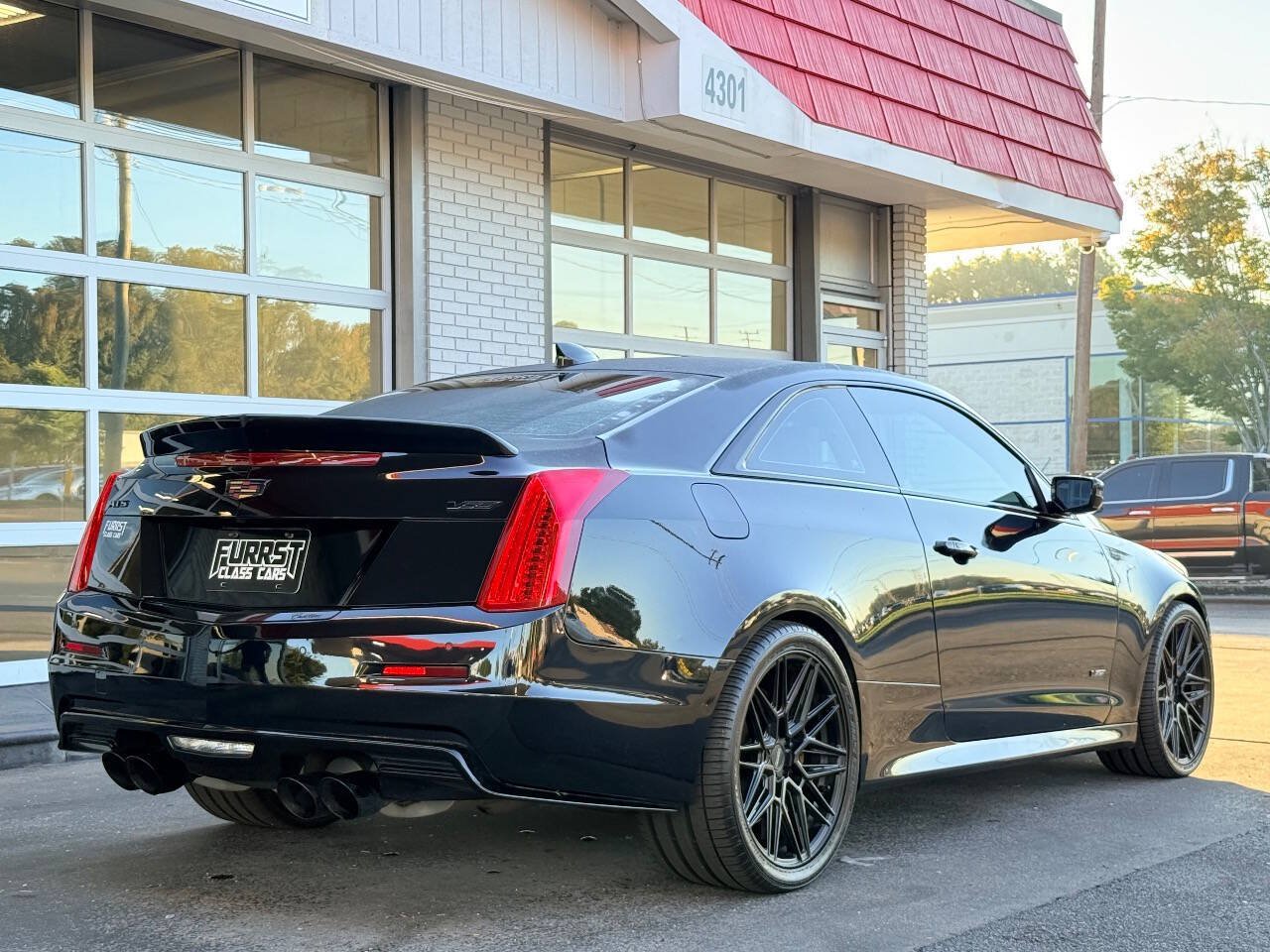 Used 2017 Cadillac ATS V w/ Luxury Package RWD image 3