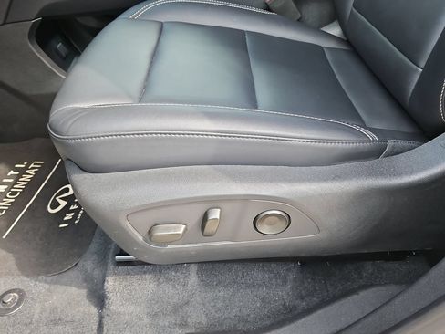 Used 2026 GMC Acadia Elevation w/ Elevation Premium Package AWD/4WD image 25