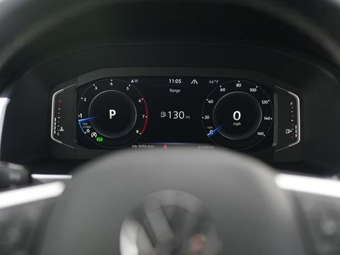 Used 2022 Volkswagen Atlas Cross Sport SE AWD/4WD image 12