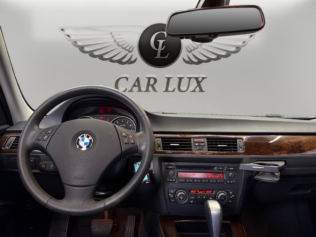 Used 2010 BMW 335i Sedan RWD image 10
