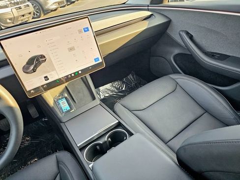Used 2024 Tesla Model 3 Standard Range RWD image 34