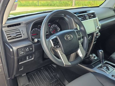 Used 2022 Toyota 4Runner SR5 Premium w/ Moonroof Package AWD/4WD image 13