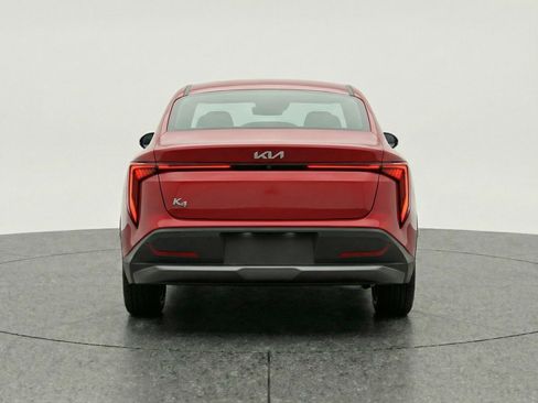 Used 2025 Kia K4 FWD image 7