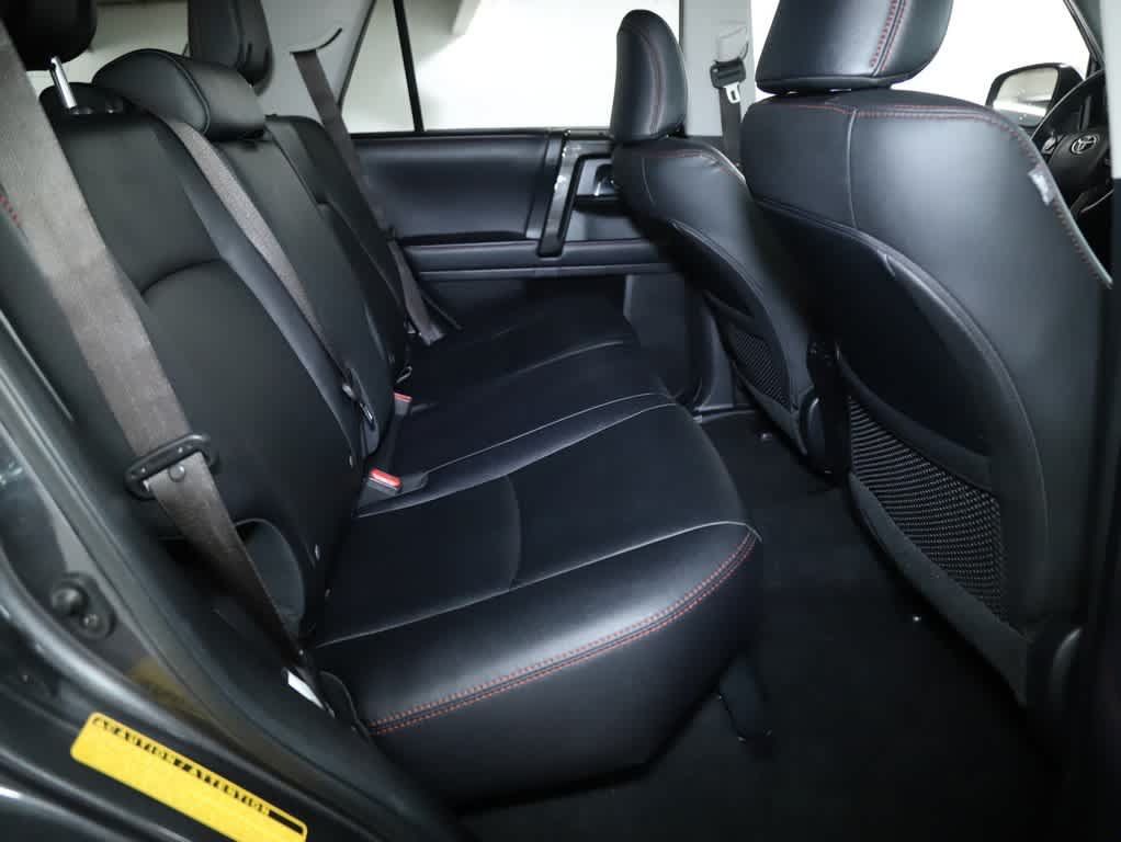 Used 2021 Toyota 4Runner TRD Off-Road Premium w/ Moonroof Package AWD/4WD image 31