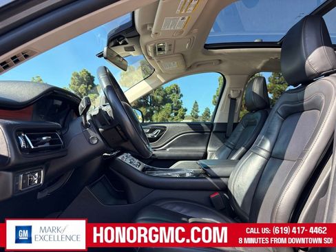 Used 2022 Lincoln Aviator Reserve w/ Equipment Group 201A RWD image 11