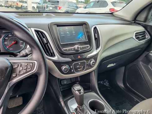 Used 2018 Chevrolet Equinox LS FWD image 22