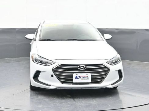 Used 2018 Hyundai Elantra SE FWD image 20