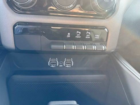 New 2026 RAM 1500 Big Horn AWD/4WD image 25