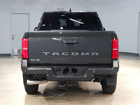 Used 2024 Toyota Tacoma SR image 6