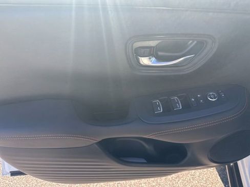 Certified 2025 Honda HR-V Sport image 31