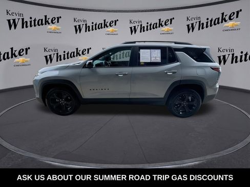 Used 2025 Chevrolet Equinox LT w/ Safety and Technology Package FWD image 6