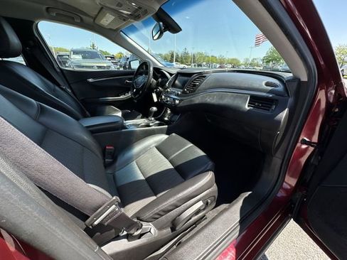 Used 2016 Chevrolet Impala LT w/ Convenience Package FWD image 27