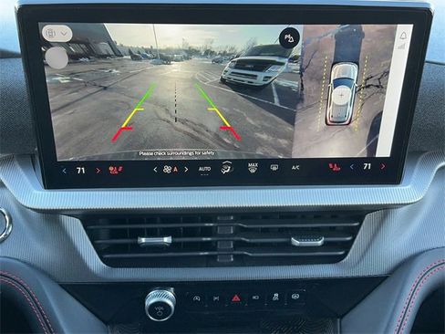 Used 2025 Ford Explorer ST-Line image 24